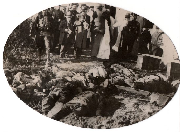 4136-Serrano-Cadaveres-fusilados-en-el-cementerio